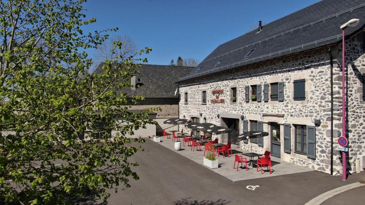 Auberge Du Cezallier Montgreleix Екстериор снимка