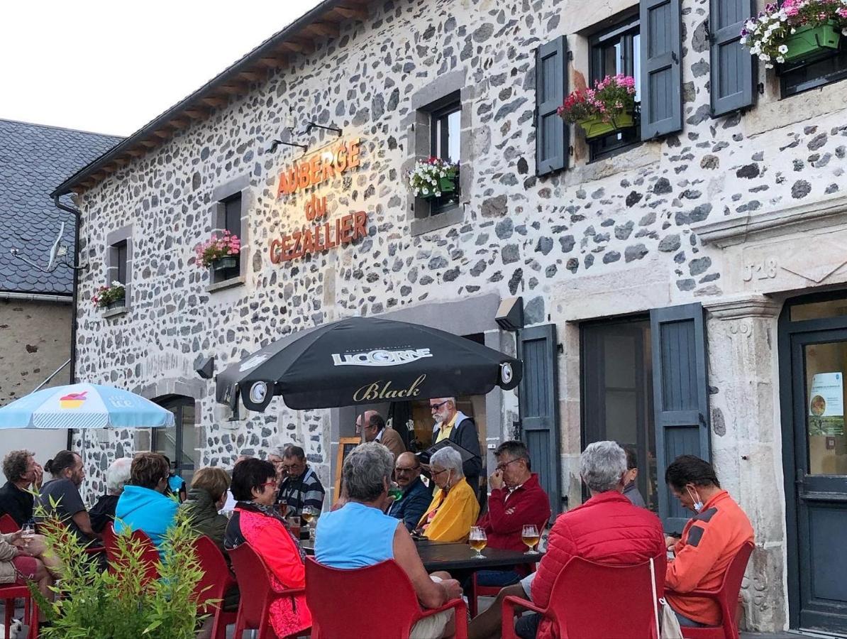 Auberge Du Cezallier Montgreleix Екстериор снимка